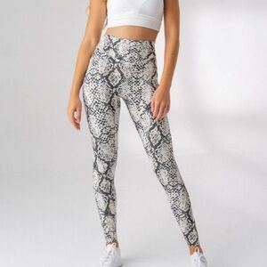 Balance Athletica (now known as Vitality) Leggings